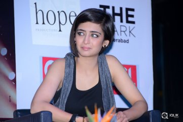 Akshara Haasan at Shamitabh Movie Press Meet